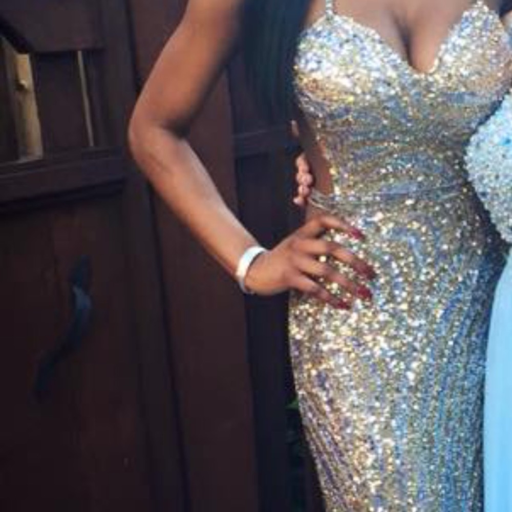 Scala Pageant/Prom Gown - Picture 2 of 3